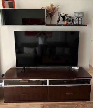 Mueble TV salón con estante y balda