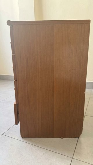 Cómoda de madera 4 cajones
