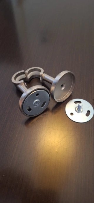 Soportes para barra de cortina de metal