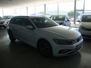 Volkswagen Passat 2023