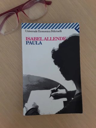 Libro " Paula " di Isabel Allende