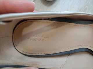 Zapatos tacón Zara Talla 37 beige/gris