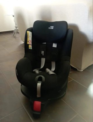 Silla coche Britax Römer negra