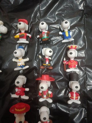 14 Miniaturas Snoopy