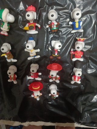 14 Miniaturas Snoopy