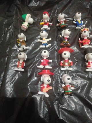 14 Miniaturas Snoopy