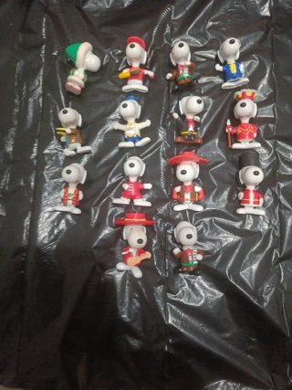 14 Miniaturas Snoopy