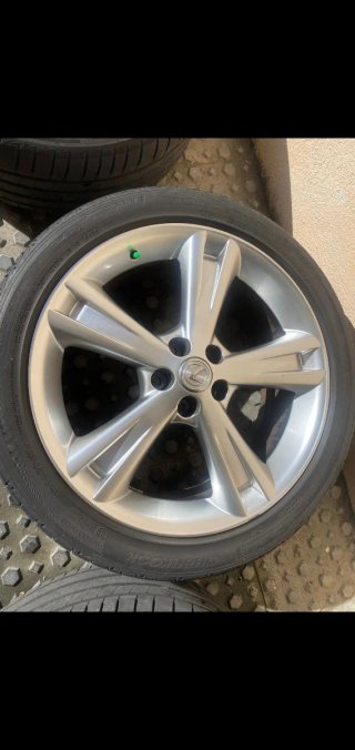 Llantas Lexus RX 20