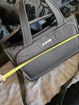 Bolso de viaje gris como nuevo. Marca Valisa.
