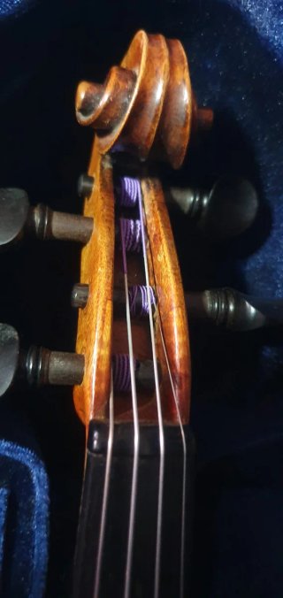 Violín antiguo