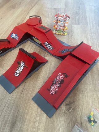 Parque de skate casi nuevo en caja