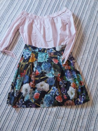 Conjunto Falda y Blusa Estampada Floral