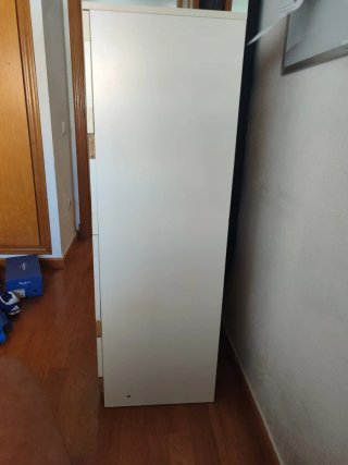 Cómoda Ikea Blanca con Cristal