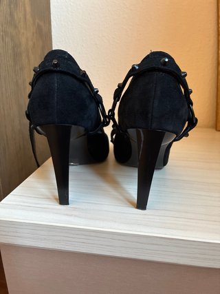 Zapatos de ante KENDALL + KYLIE negros tacón