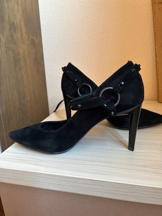 Zapatos de ante KENDALL + KYLIE negros tacón