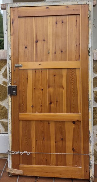 Puerta exterior madera maciza