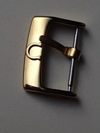 Hebilla dorada Omega para correa de reloj de 18mm