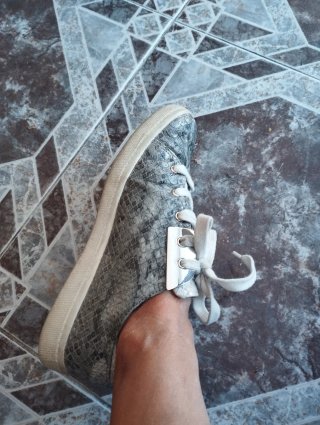 Sandalias gladiador negras con cordones+ playeros