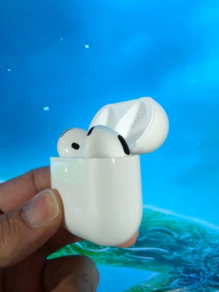Airpods 4 con cancelación de ruido (ANC)