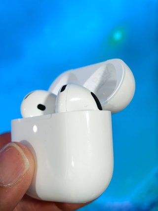Airpods 4 con cancelación de ruido (ANC)
