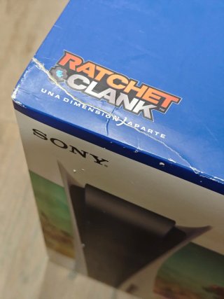 CAJA PlayStation 5 FAT Ratchet & Clank Bundle