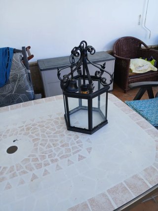 Lámpara de forja y cristal
