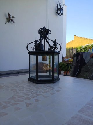 Lámpara de forja y cristal
