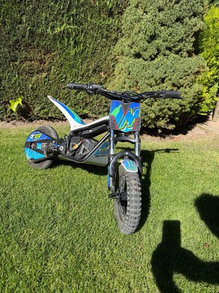 Mini Moto Eléctrica Mecatecno T8 Trial 2025