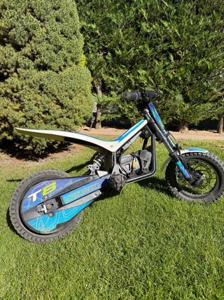 Mini Moto Eléctrica Mecatecno T8 Trial 2025