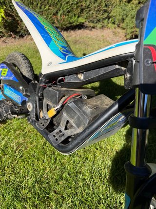 Mini Moto Eléctrica Mecatecno T8 Trial 2025
