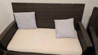 Conjunto Muebles Jardín: Sofá, 2 Sillas y Mesa