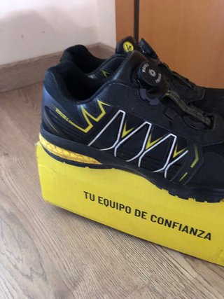 Zapatos de seguridad Paredes negros y amarillos