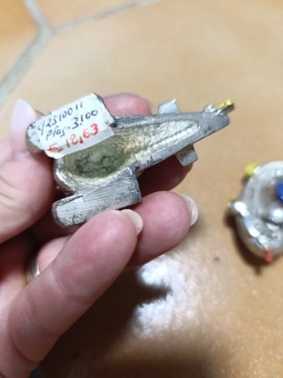 Figuritas macizas de aleación metálica