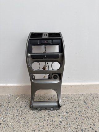 Consola Central Nissan Terrano
