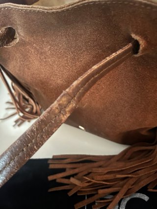 Bolso flecos ante marrón Purificación García