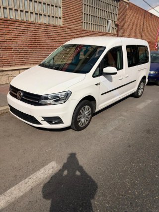 VW Caddy 2019,4700€ toyota prius plus 2019,9200€