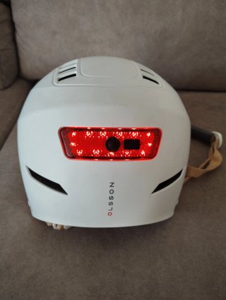 Casco Bicicleta/Patinete Blanco con Luz