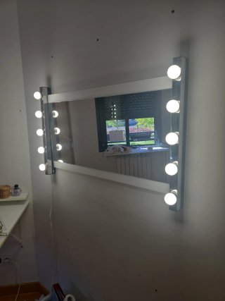Espejo de tocador con luces LED (venta urgente)