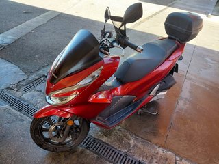 Honda PCX 125 Roja