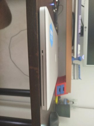 MacBook Pro 6,2 15 A1286 (2010) sin RAM/Disco