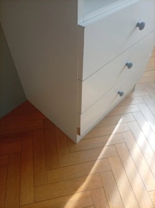 Mueble de oficina azul y blanco