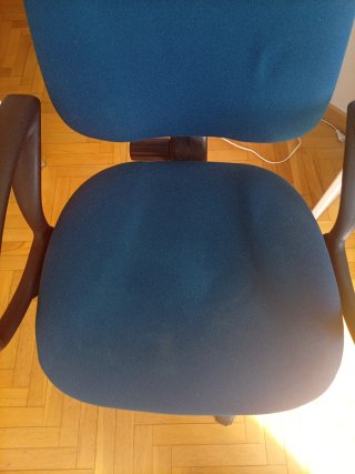 Mueble de oficina azul y blanco