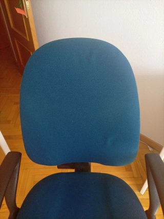 Mueble de oficina azul y blanco