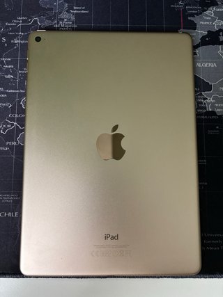 iPad Air 2 128GB Dorado con funda y caja