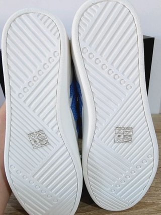 Zapatillas Lola Casademunt.