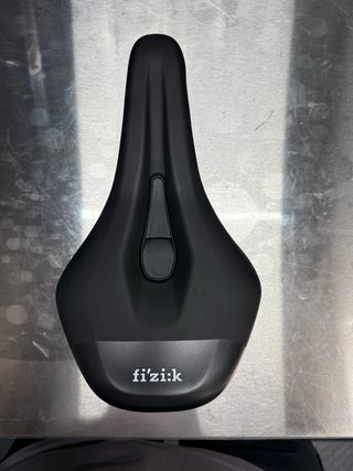 Sillín Fizik Negro terra