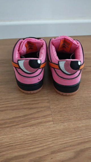 Zapatillas Nike x Las Supernenas