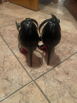 Zapatos de tacón negros