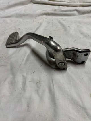 Harley Davidson Dyna 1996 hasta 2006 Sop Pedal Fre