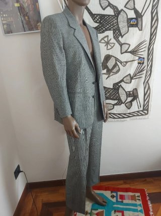 Completo uomo grigio e bianco